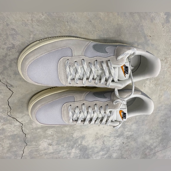 Nike Air Force 1 07 LV8 - Picture 3 of 7